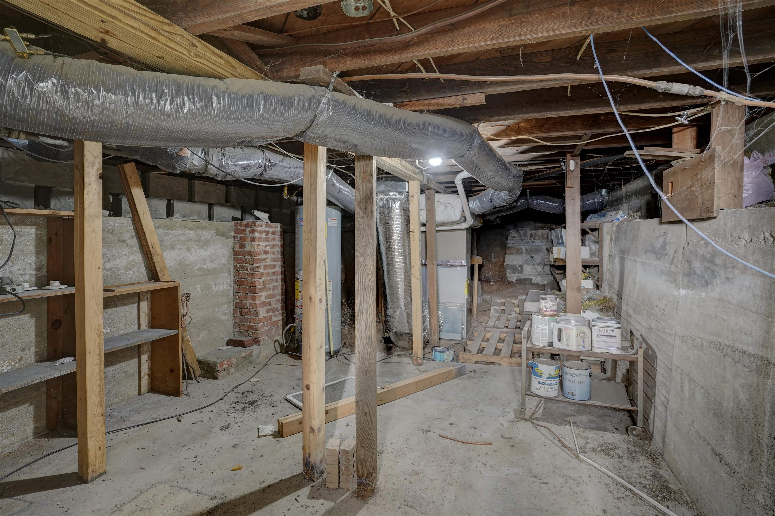 1905 Loomis Street Winfield KS 67156