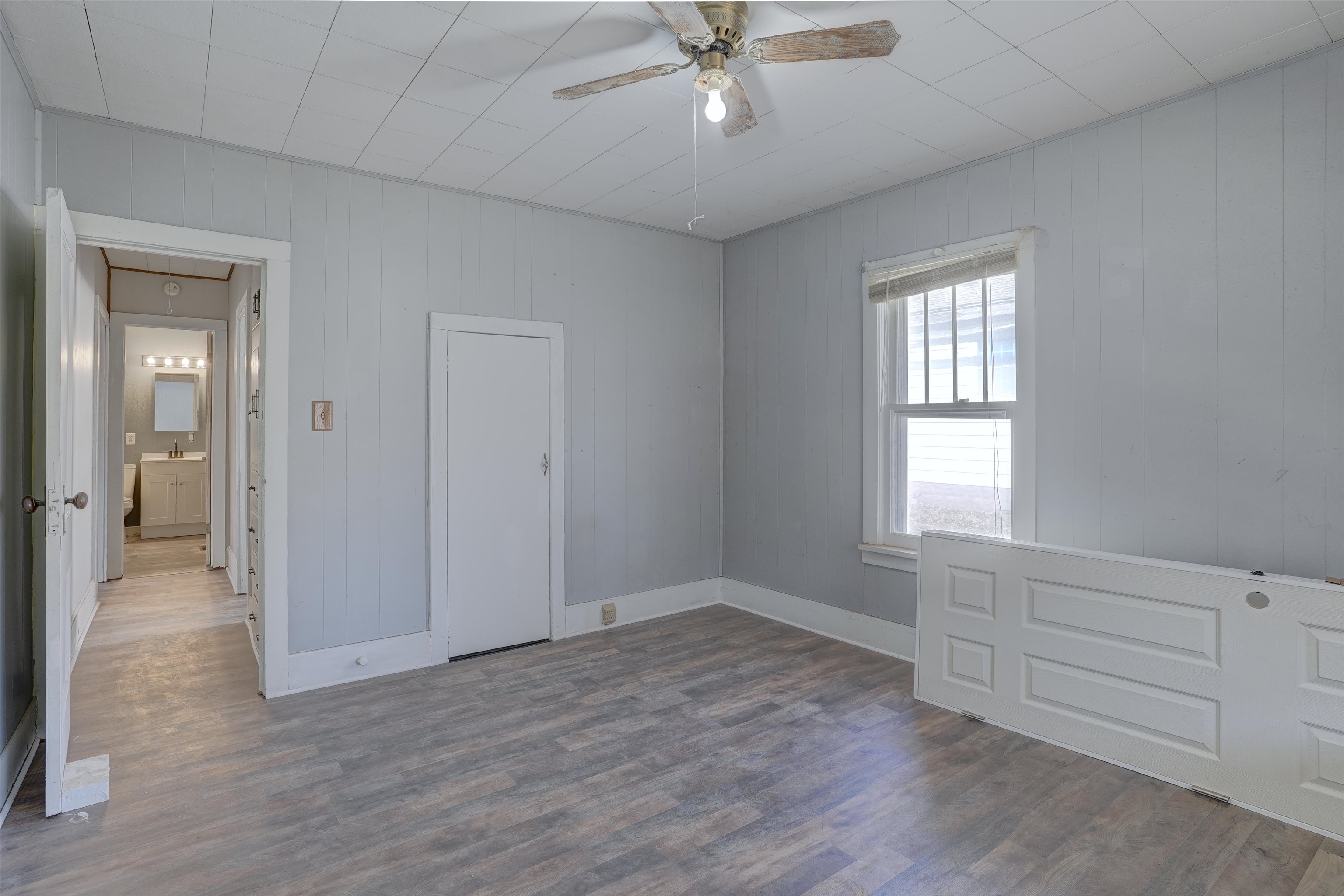 1905 Loomis Street Winfield KS 67156