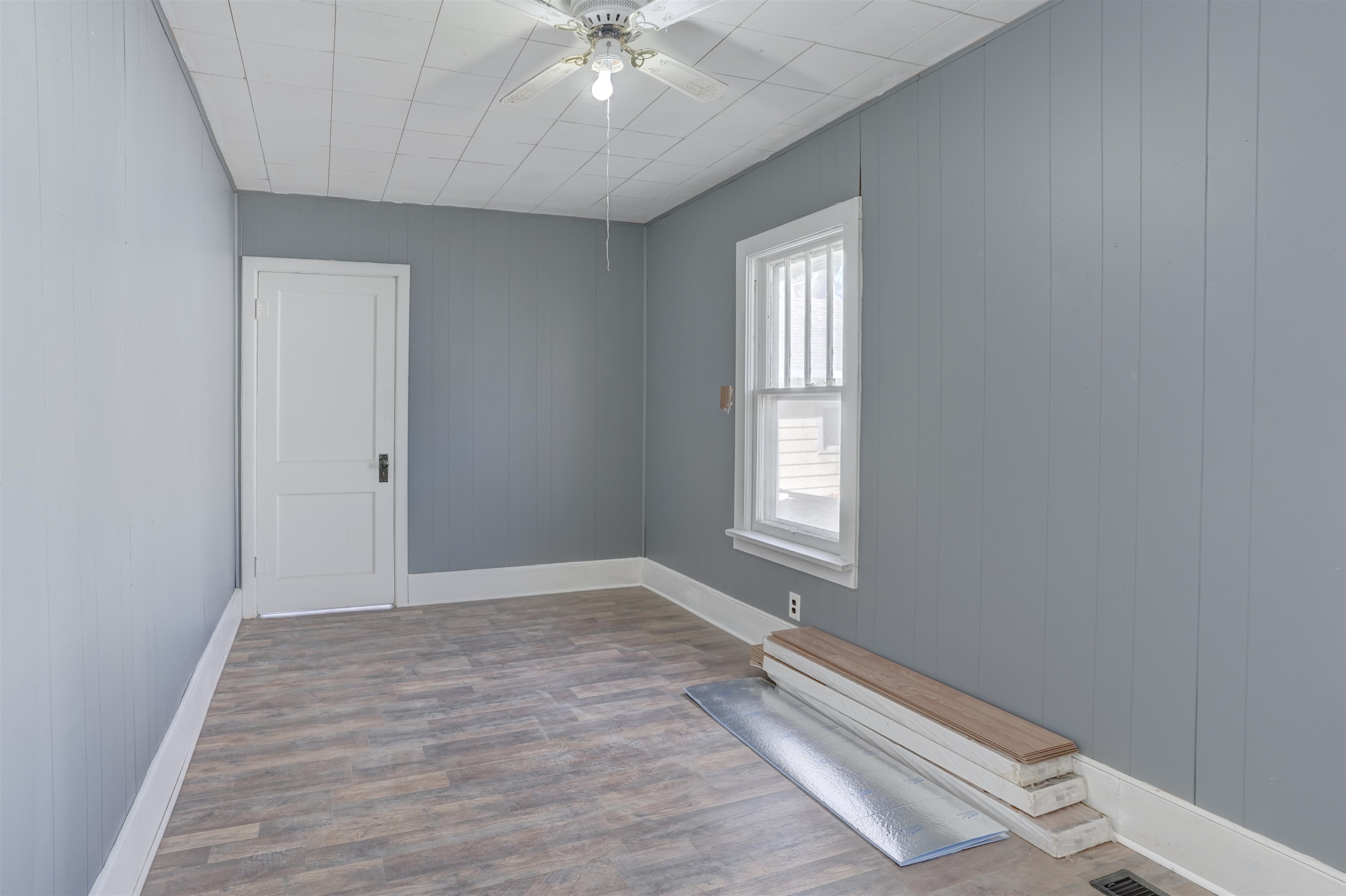 1905 Loomis Street Winfield KS 67156