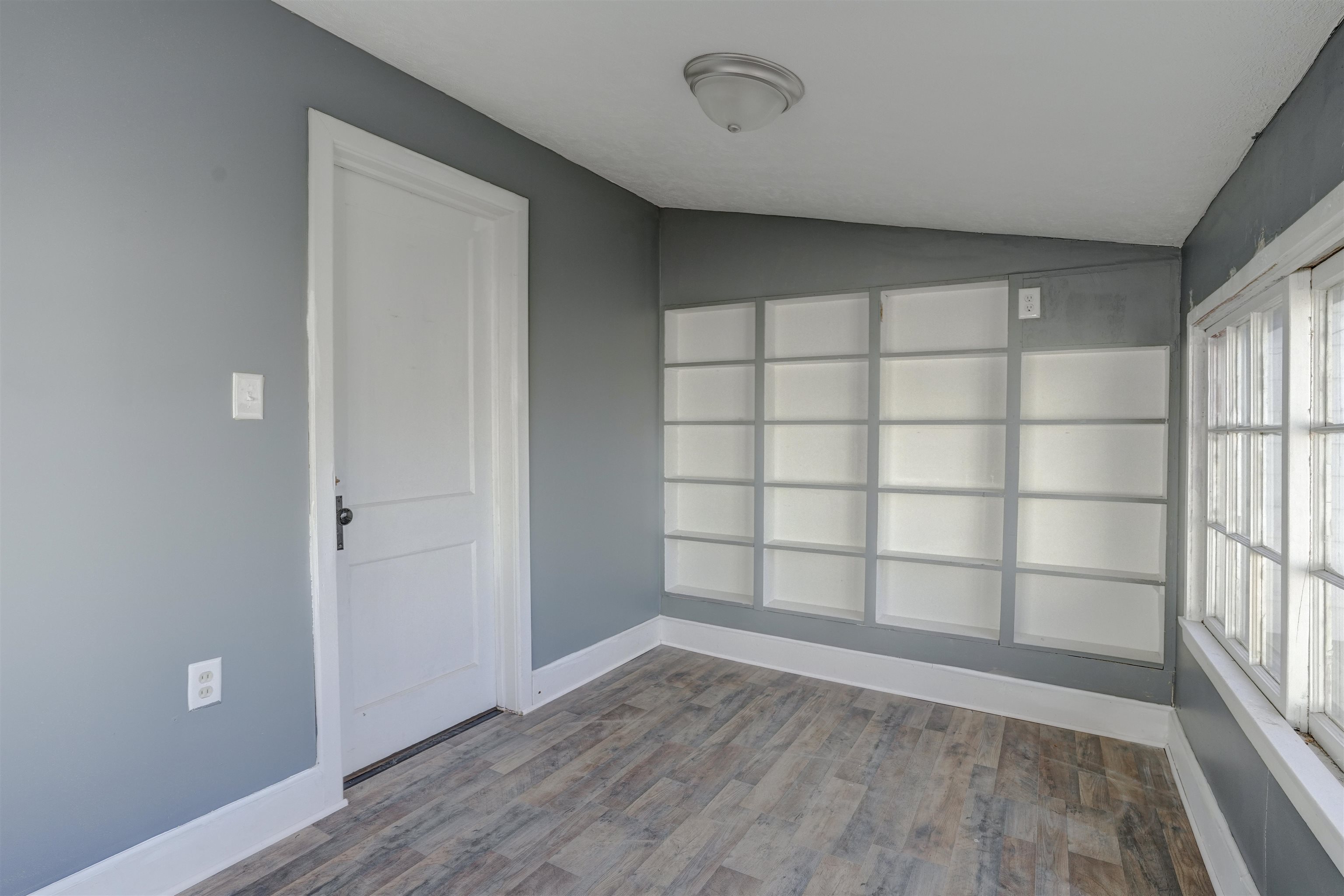 1905 Loomis Street Winfield KS 67156