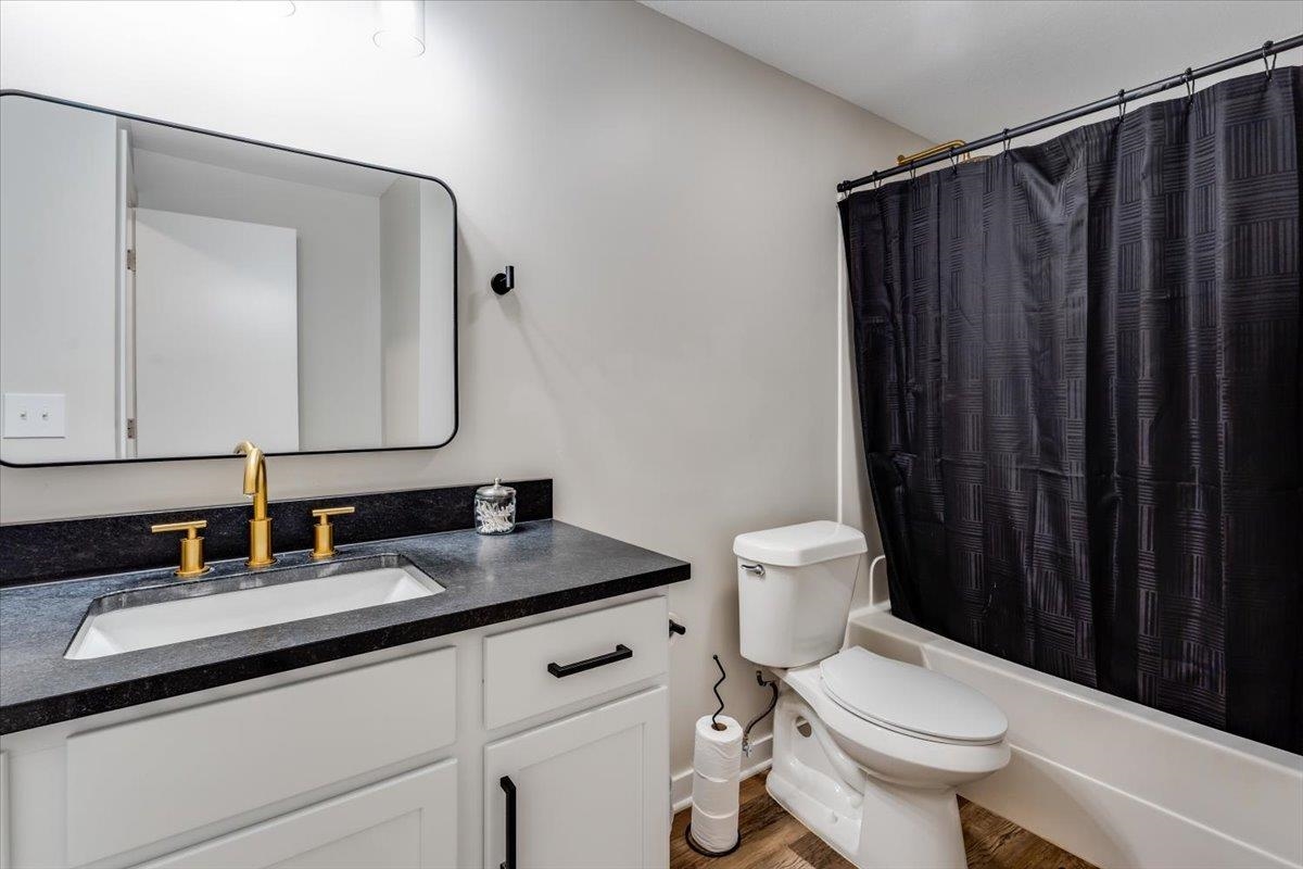422 W Tuscany Drive Andover KS 67002