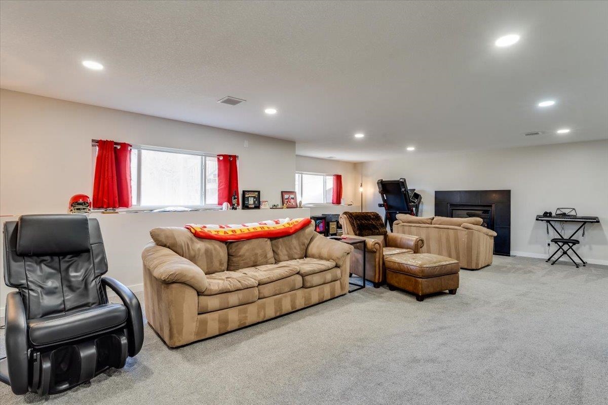 422 W Tuscany Drive Andover KS 67002