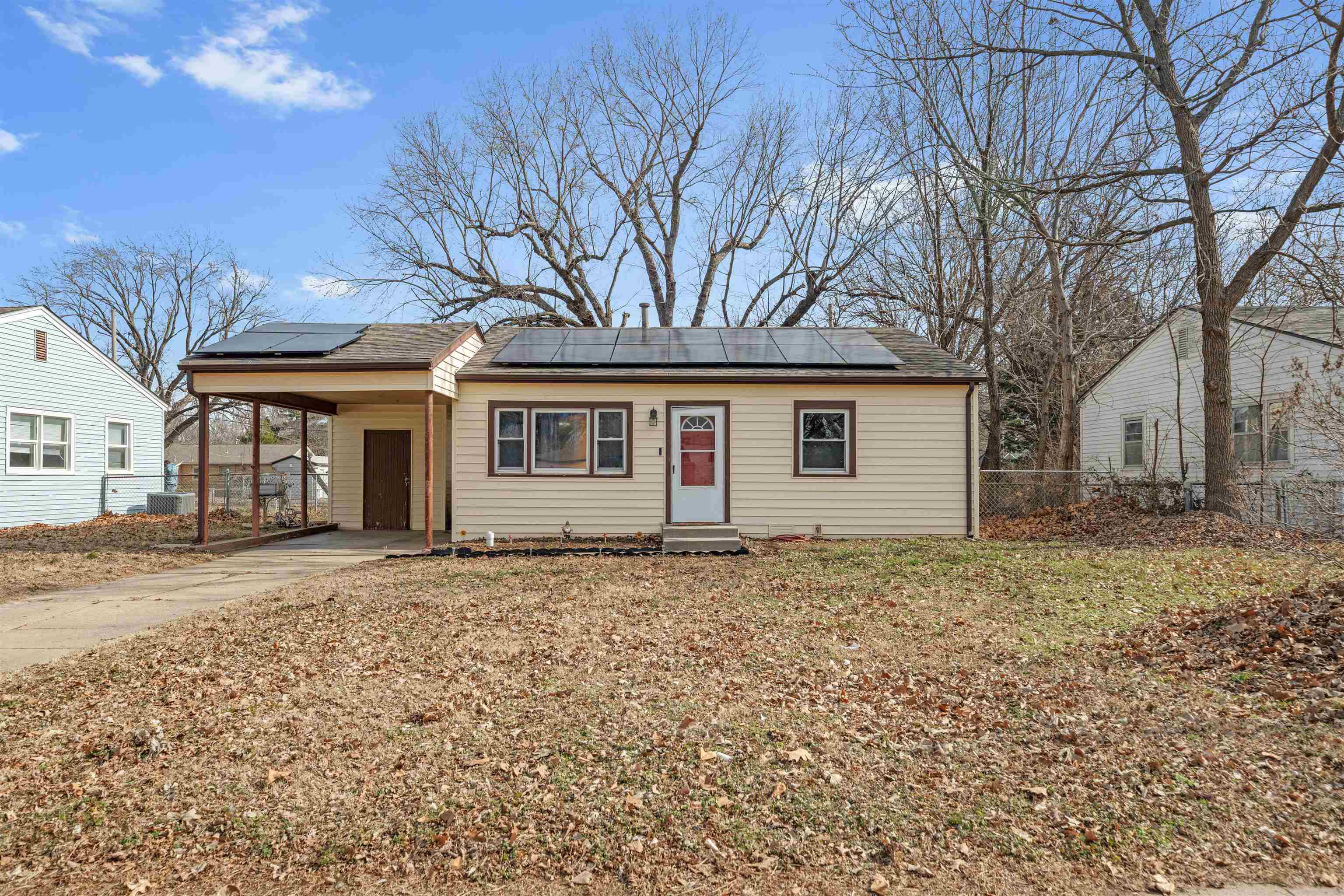 144 S Wire Haysville KS 67060
