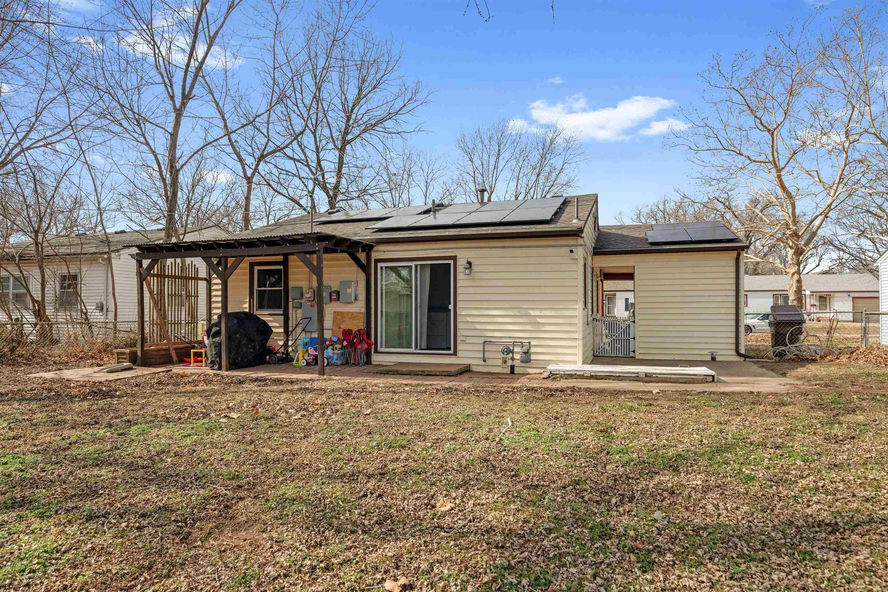 144 S Wire Haysville KS 67060