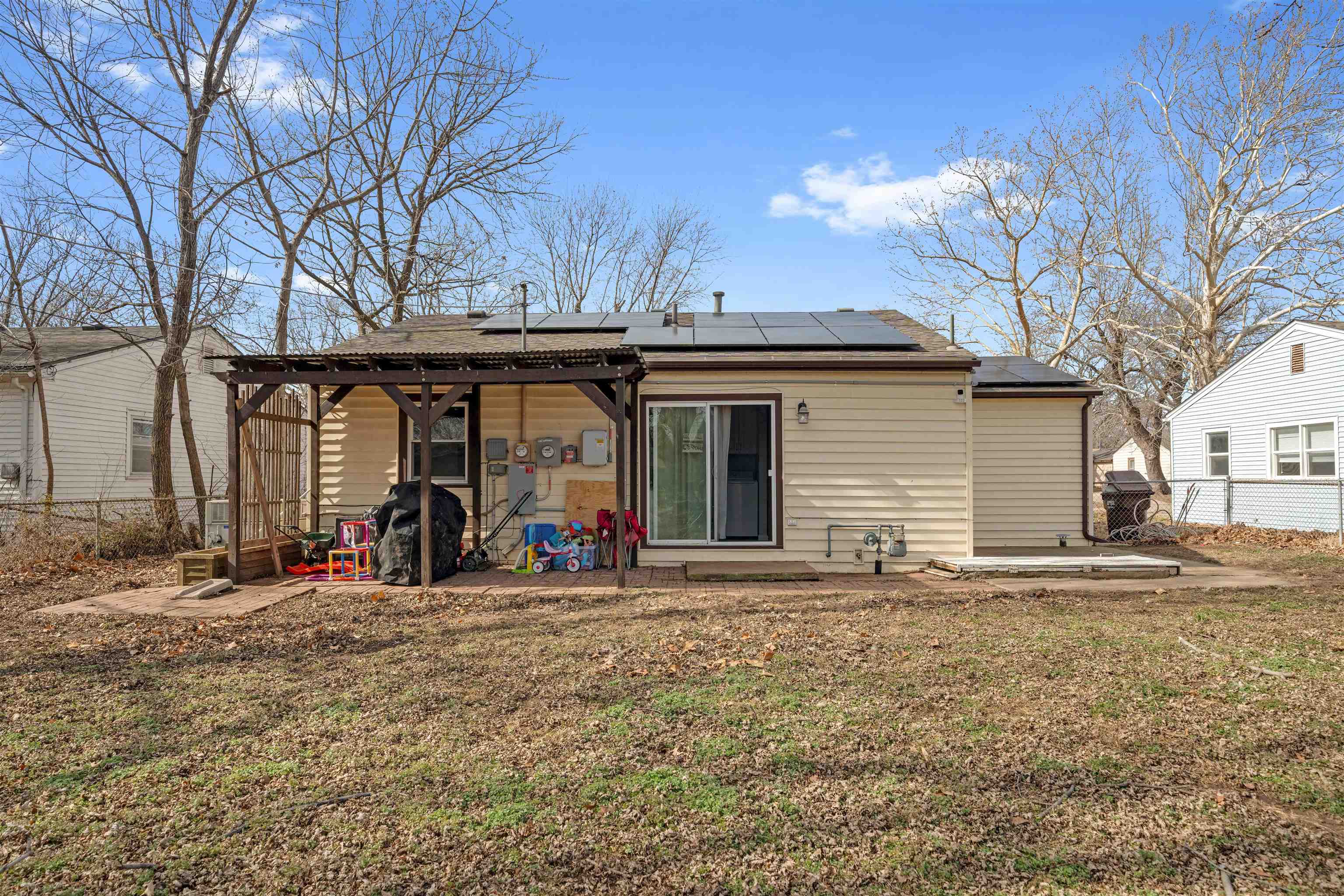 144 S Wire Haysville KS 67060