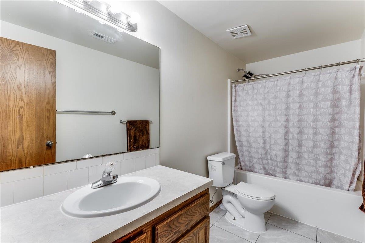 202 N Nevada Circle Wichita KS 67212