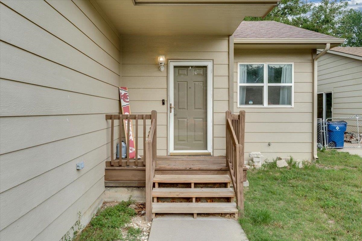 202 N Nevada Circle Wichita KS 67212