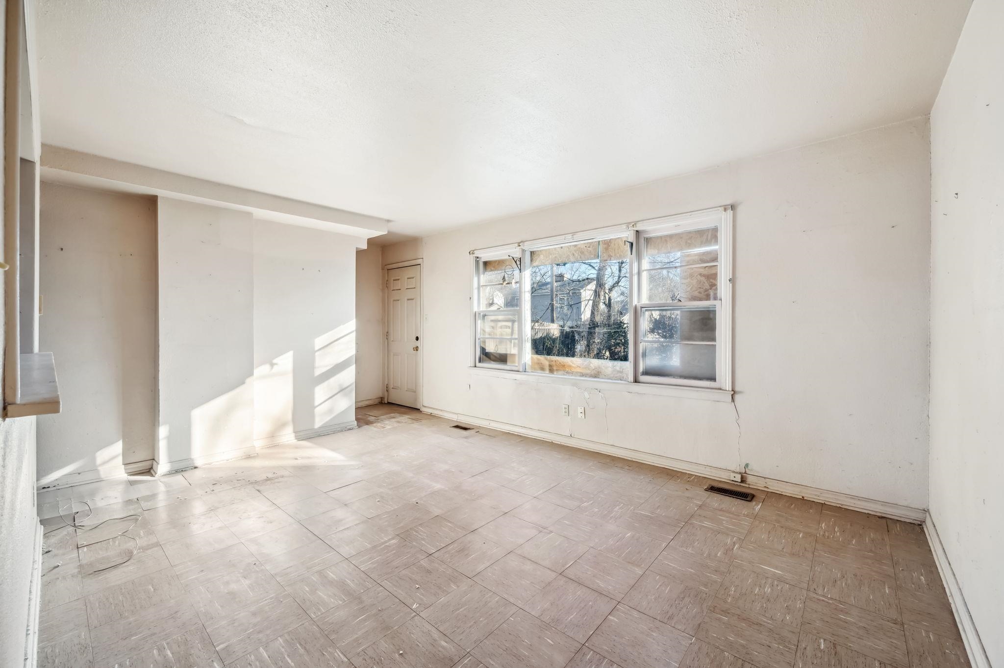 2819 Ellen Wichita KS 67219