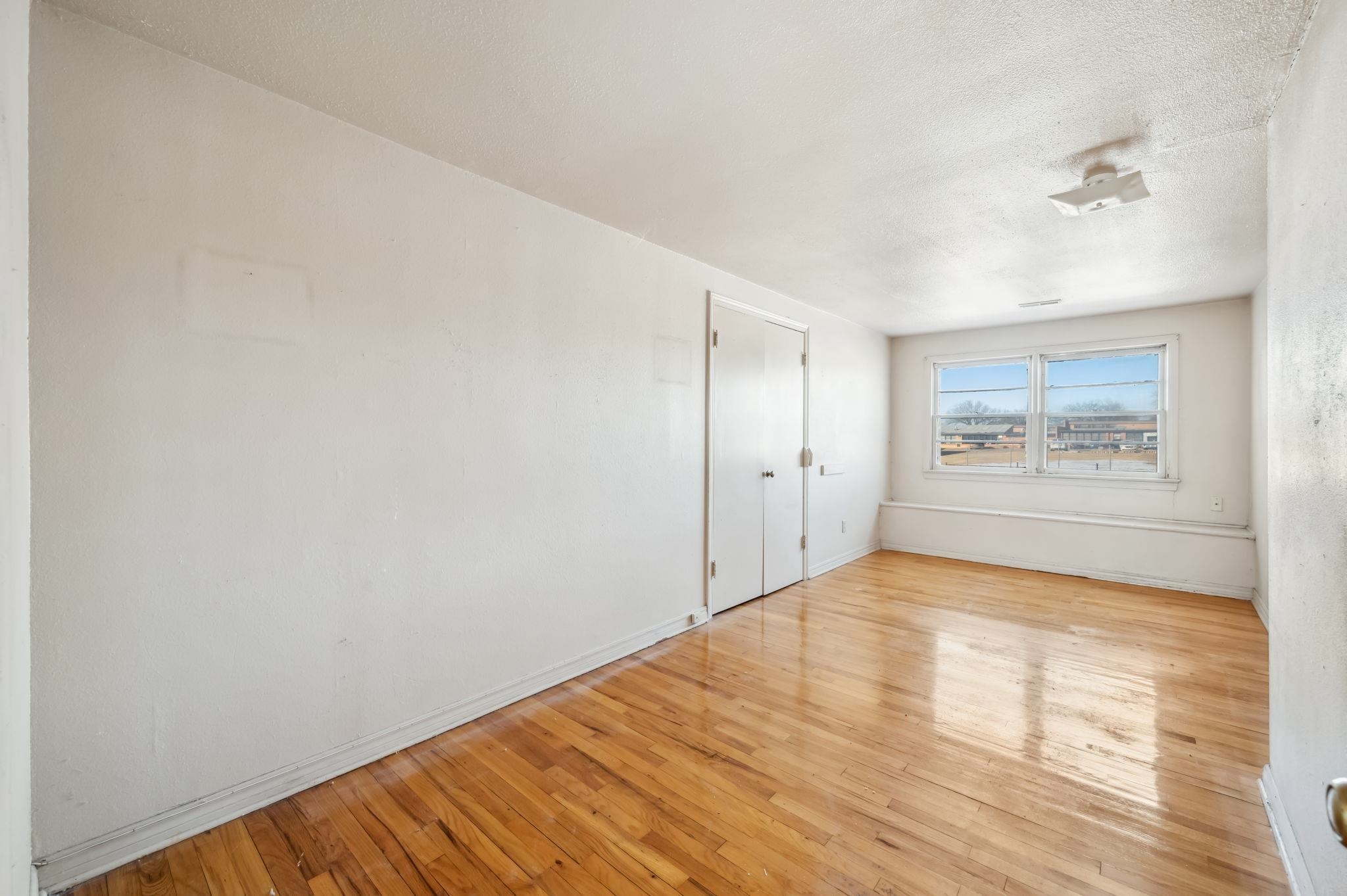 2819 Ellen Wichita KS 67219