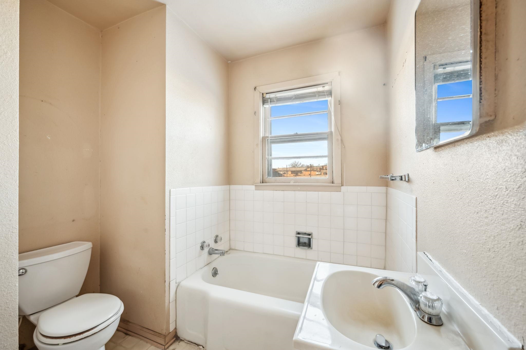 2819 Ellen Wichita KS 67219