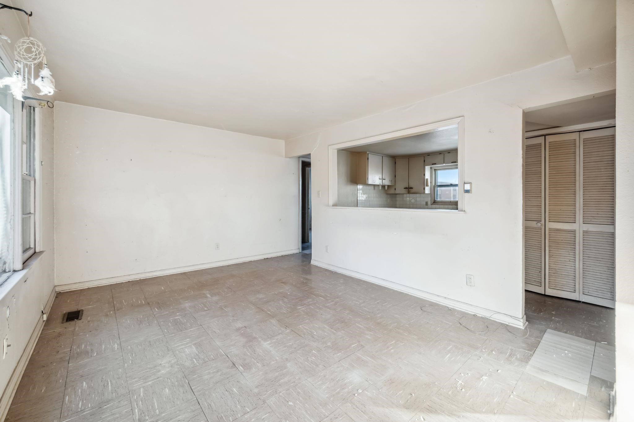 2819 Ellen Wichita KS 67219