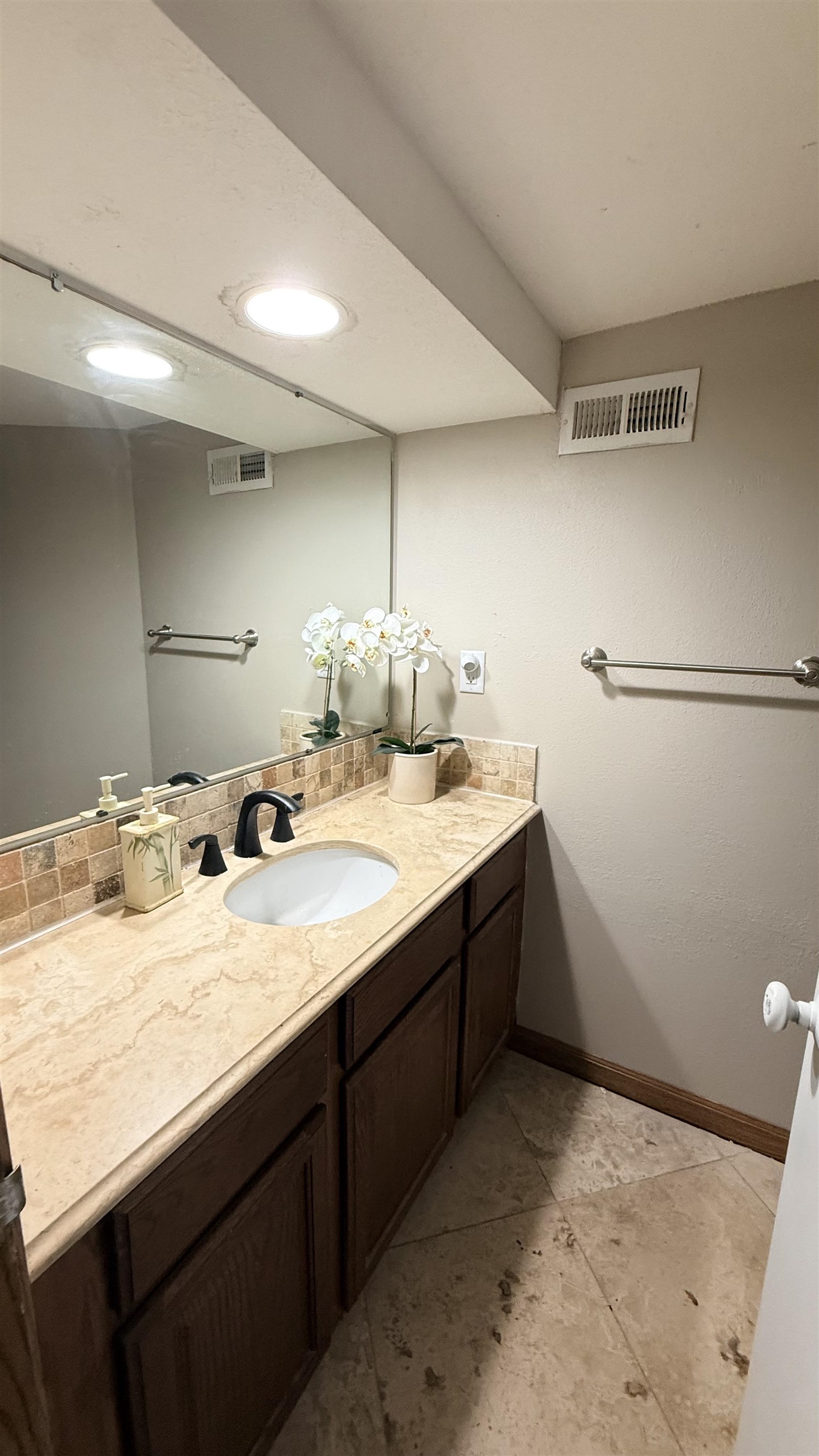 3151 N Somerset Drive Wichita KS 67204