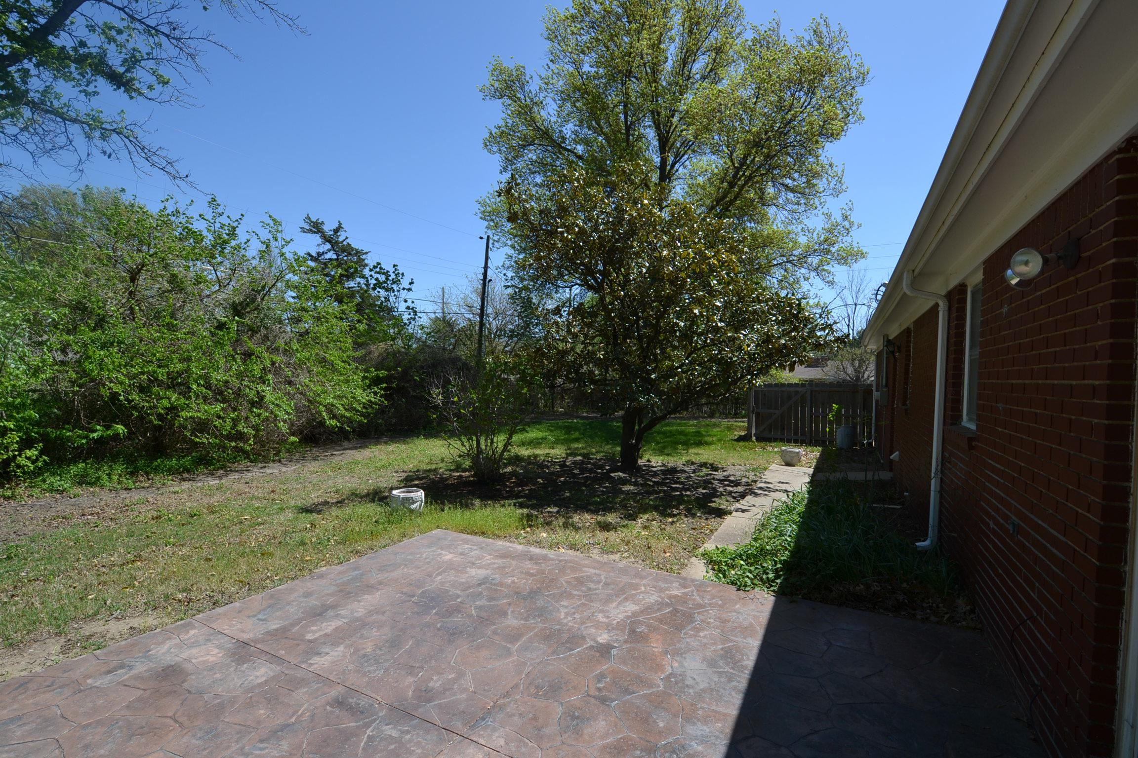 508 N Saint James Place Wichita KS 67206