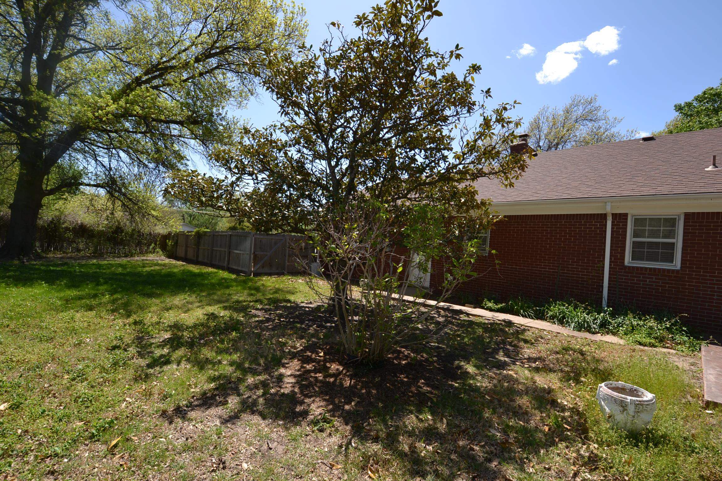 508 N Saint James Place Wichita KS 67206