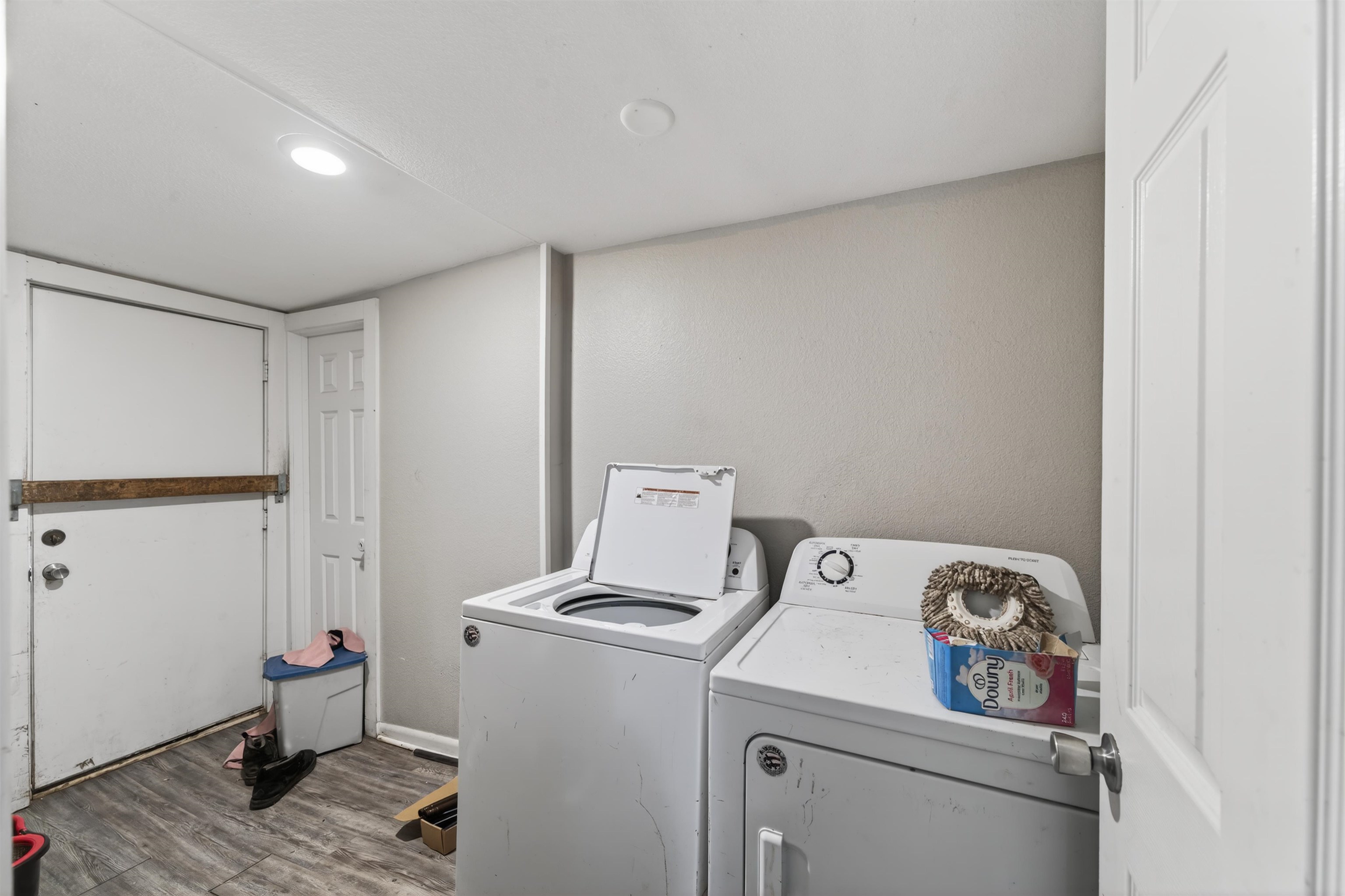 1423 S Market Wichita KS 67211