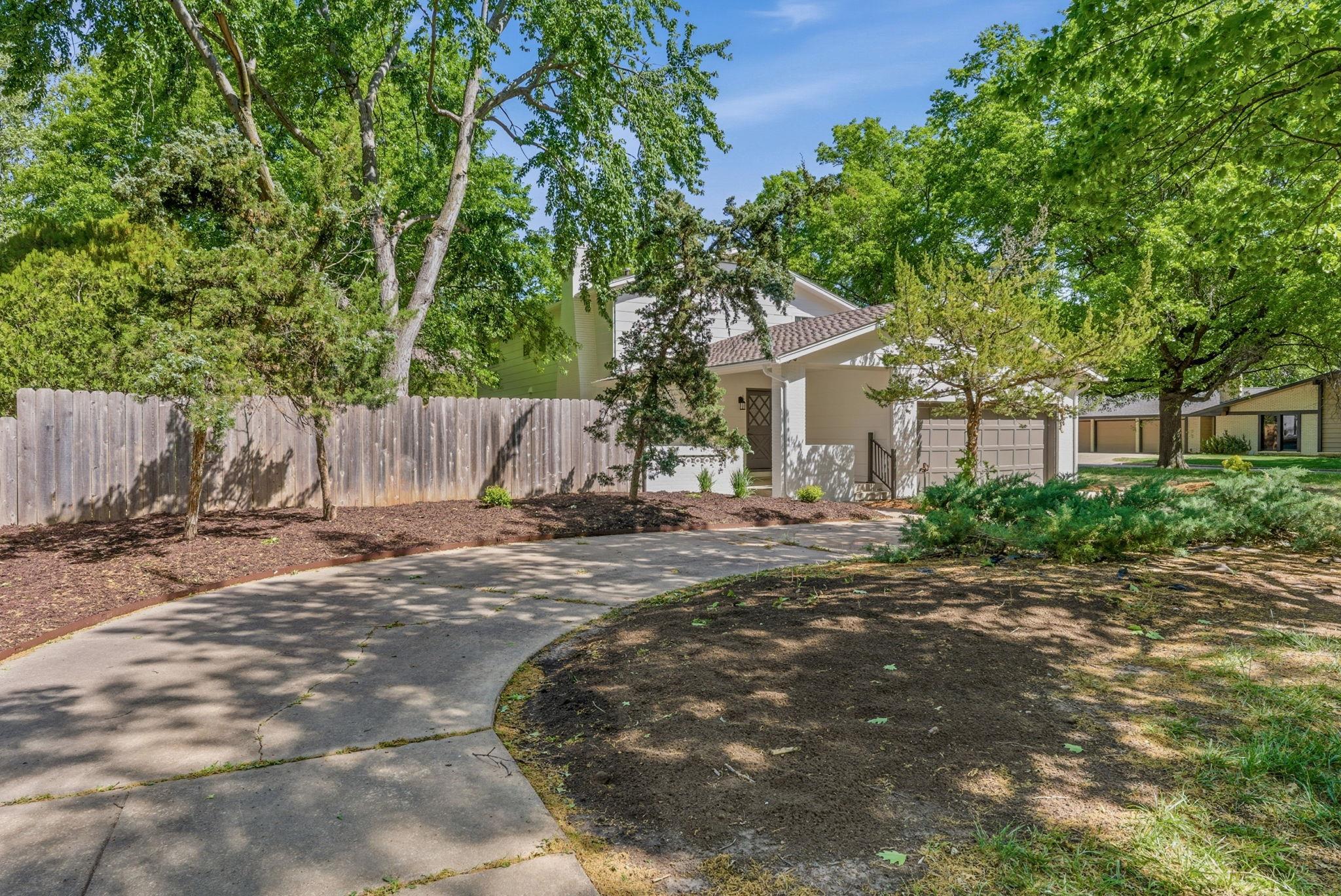 251 N Post Oak Road Wichita KS 67206