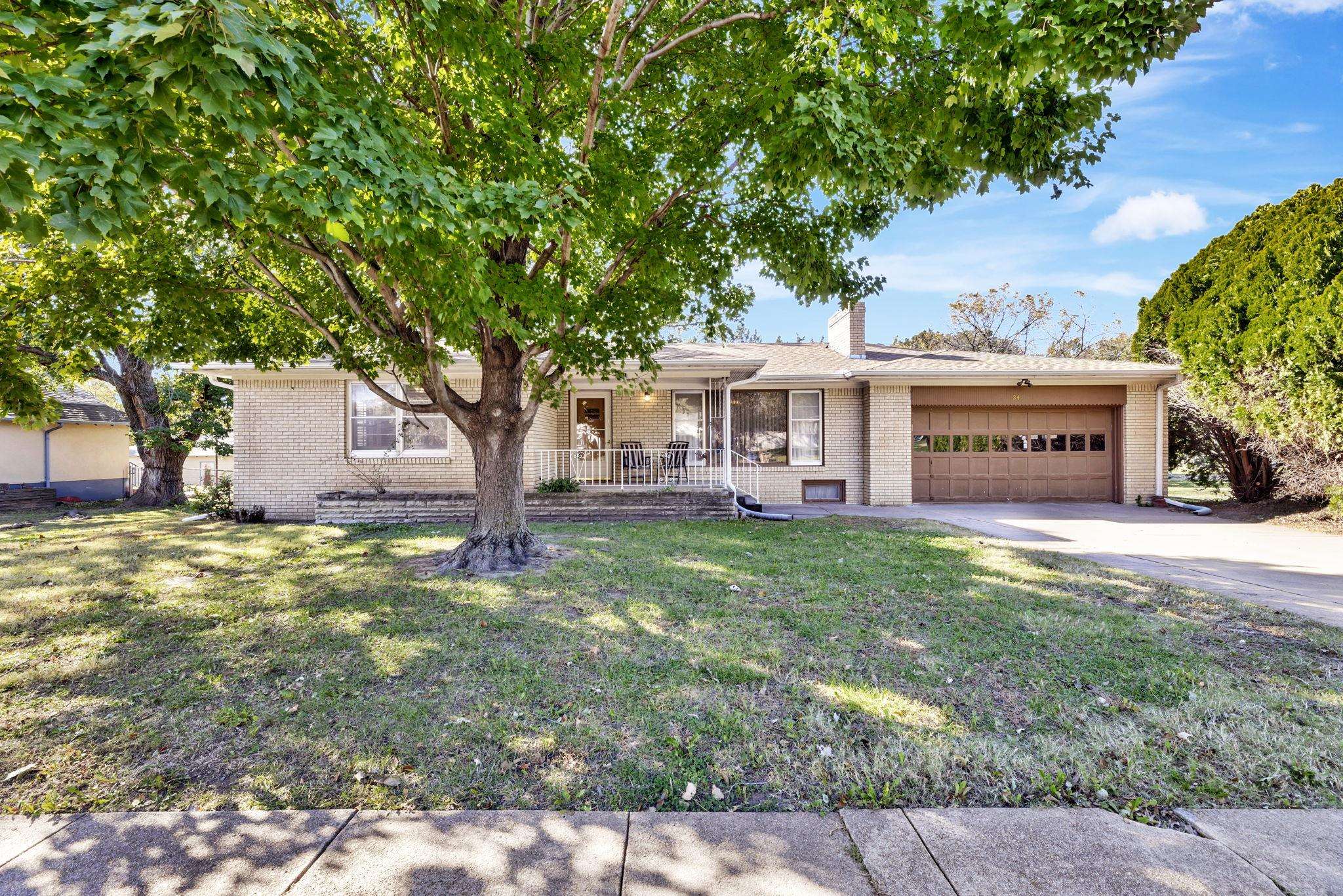 241 S Gorin Street Clearwater KS 67026