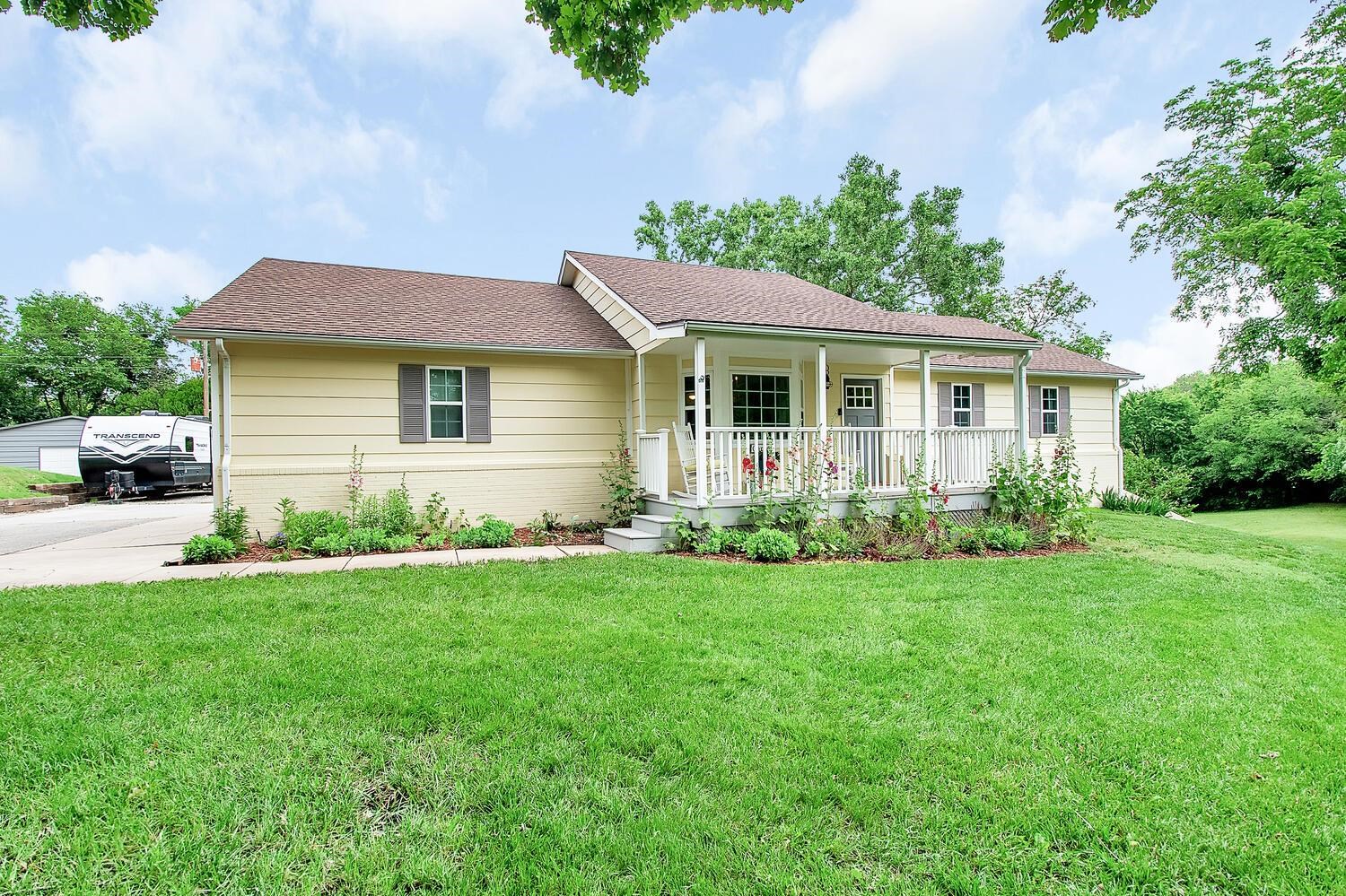 27 W Beaver Creek Court Goddard KS 67052