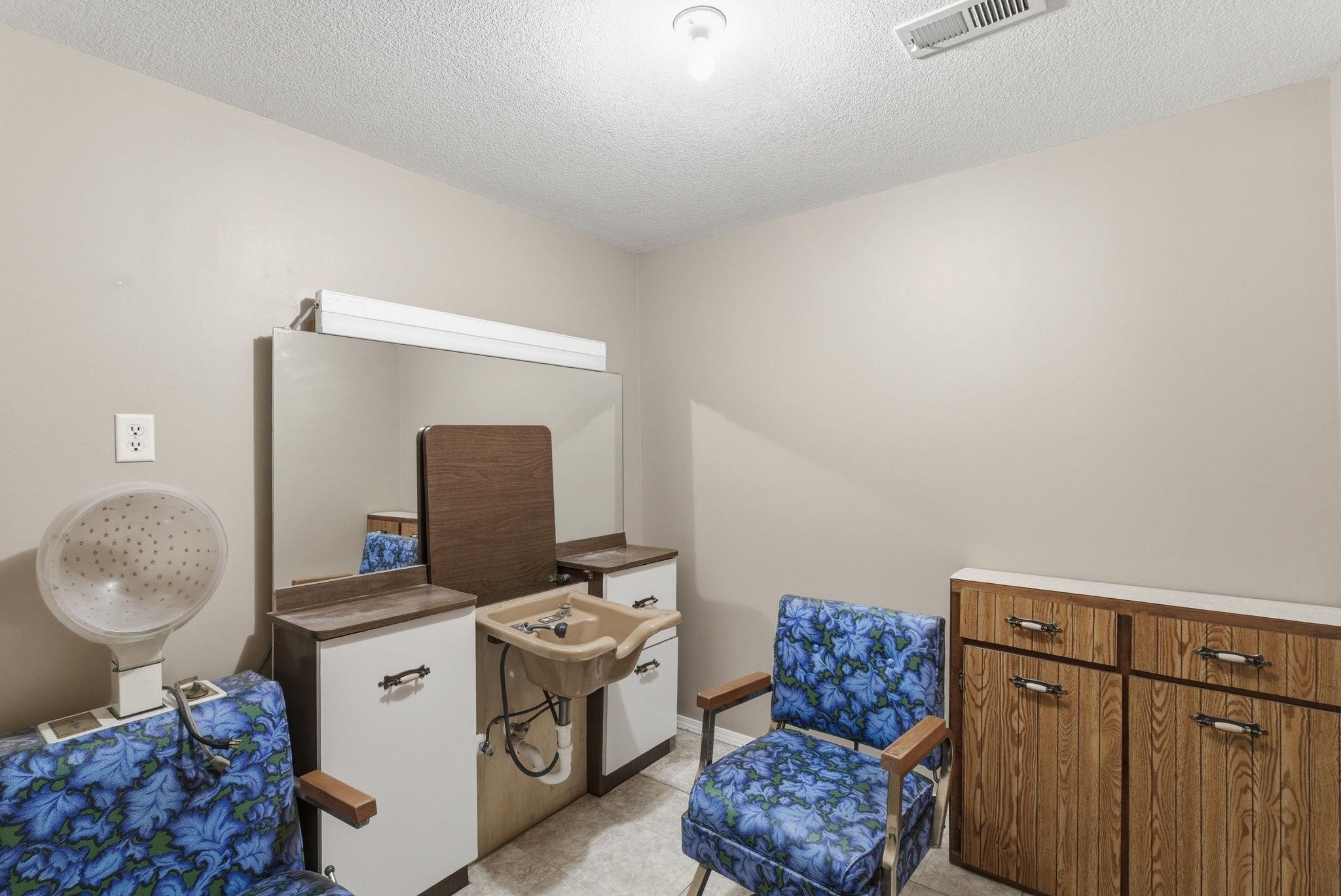 1660 E Kay Street Derby KS 67037