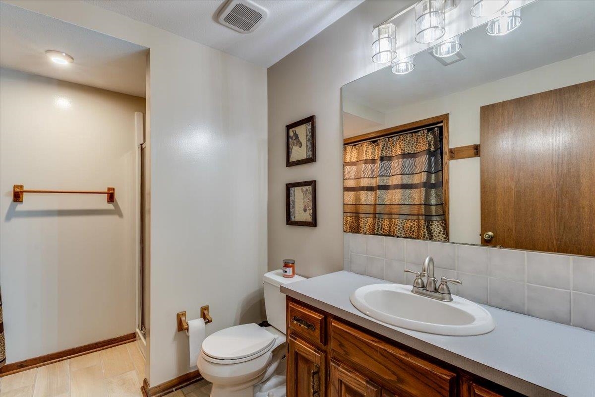 1312 E Warren Avenue Derby KS 67037