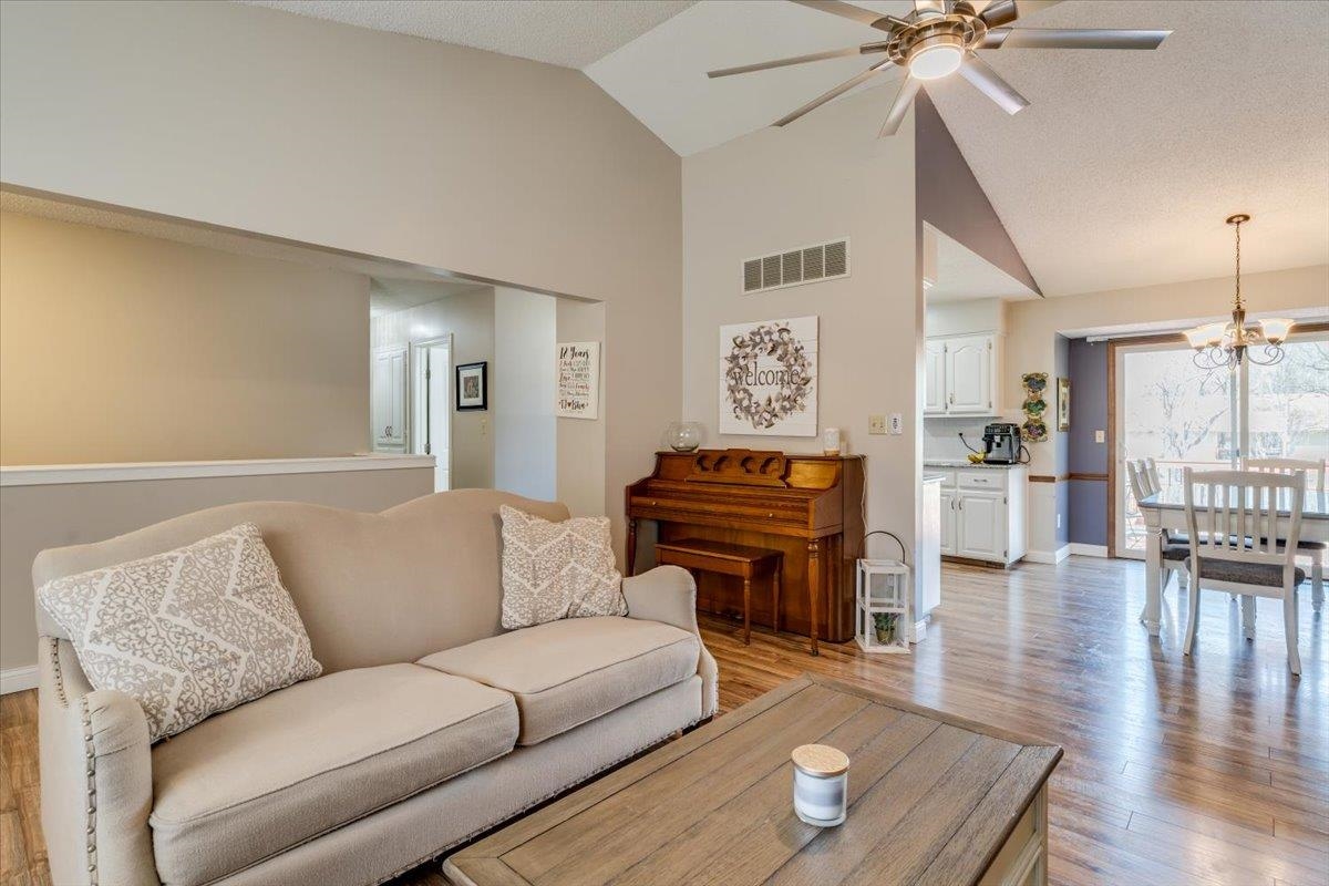 1312 E Warren Avenue Derby KS 67037