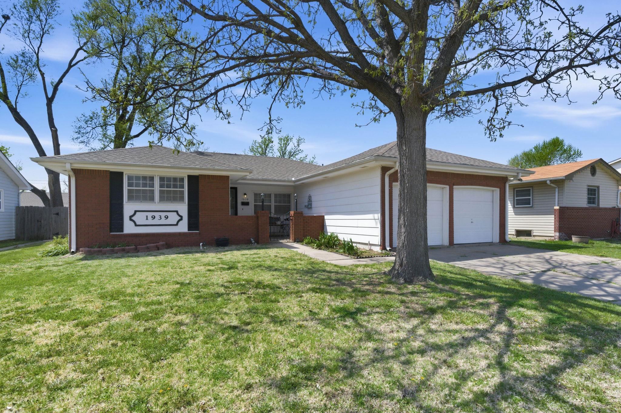 Wichita KS, 1939 W Dallas Street