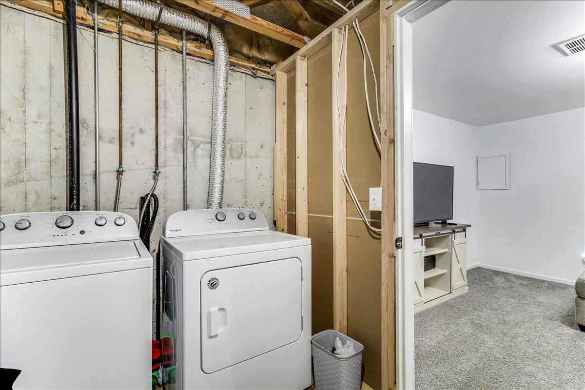 2213 N Fallen Tree Court Derby KS 67037