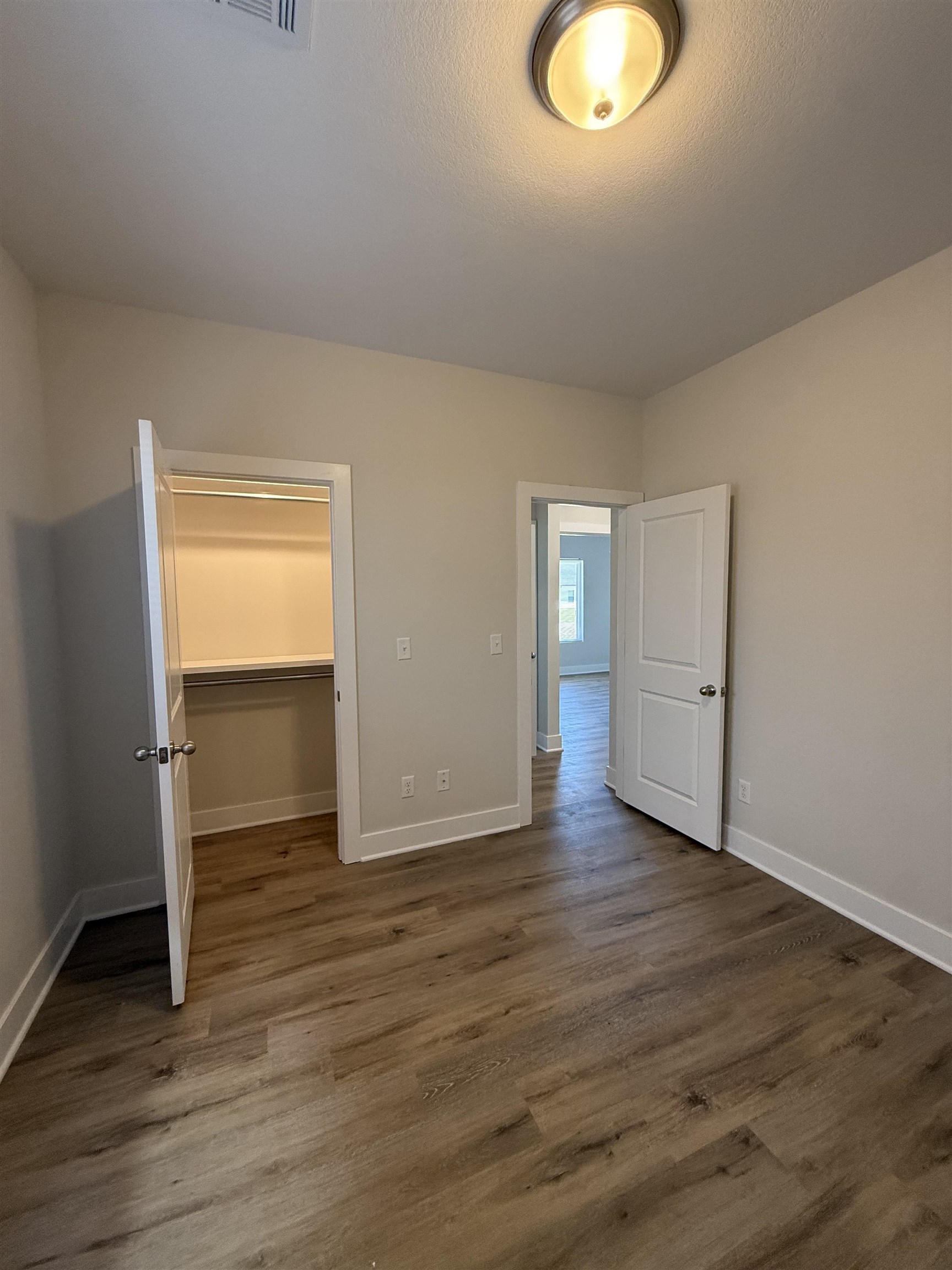 482 E Hayes Street Valley Center KS 67147