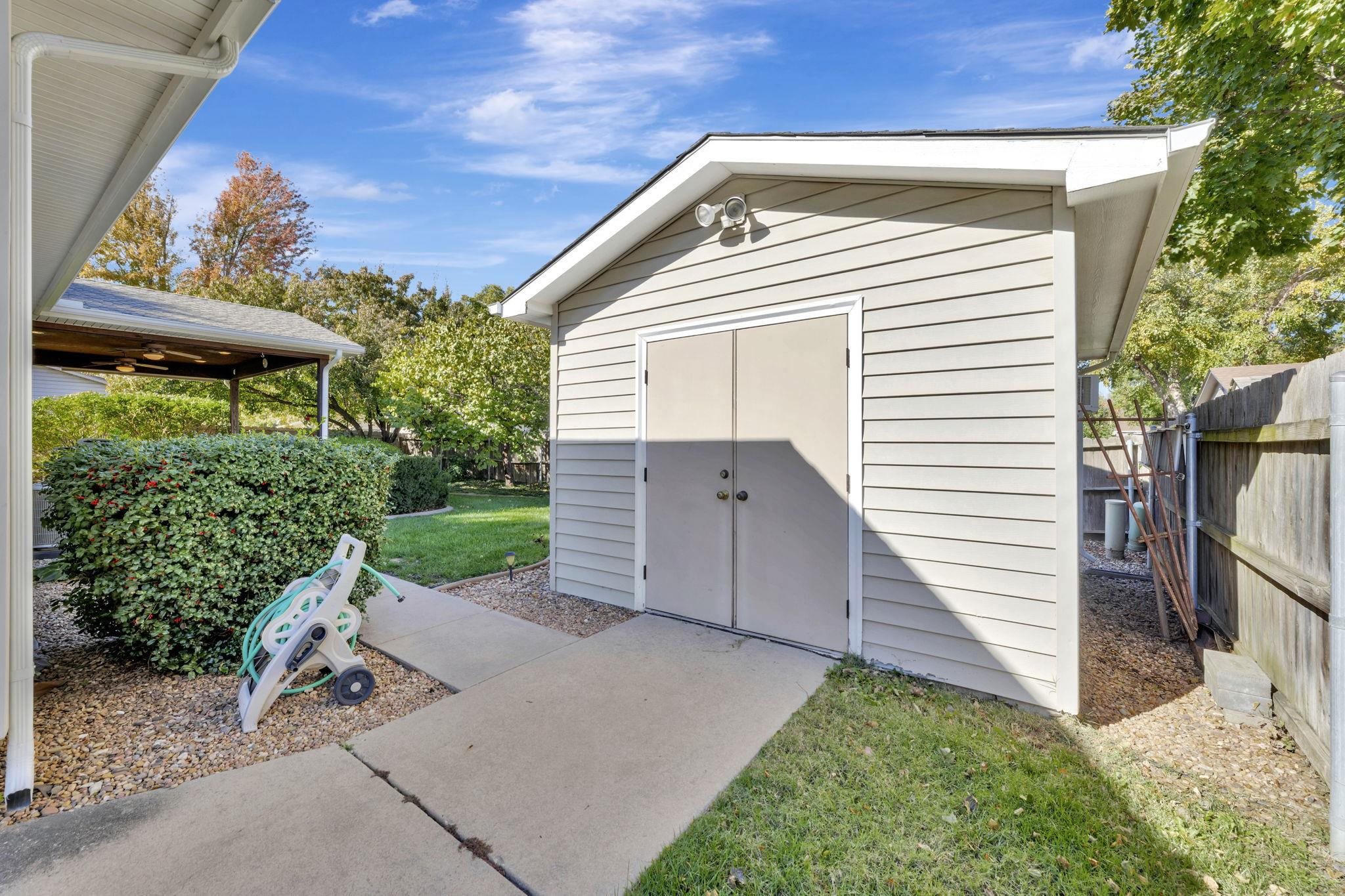 11112 W Taylor Circle Wichita KS 67212