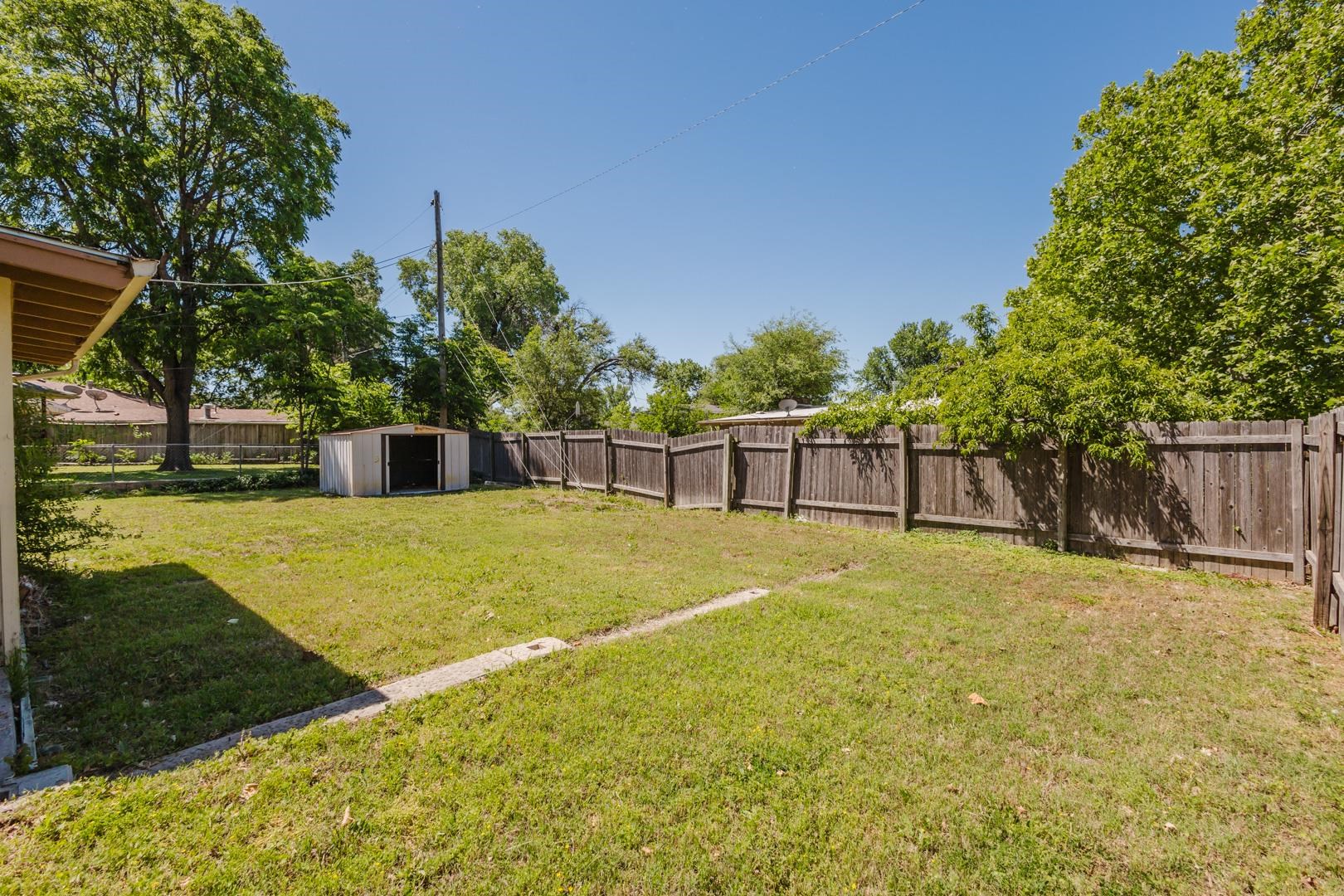 1001 S Eastmoor Wichita KS 67207