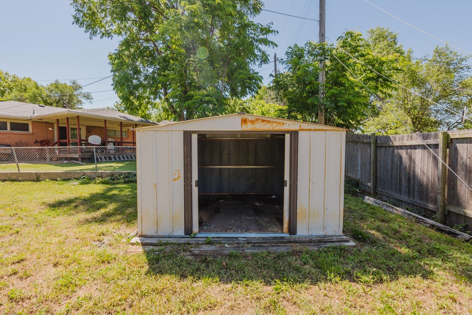 1001 S Eastmoor Wichita KS 67207