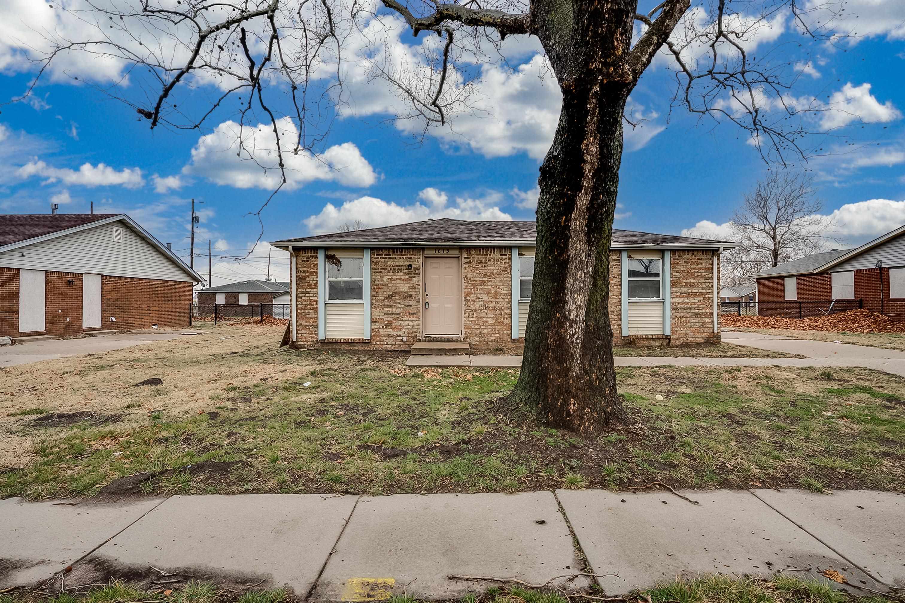 1613 E Catalina Street Wichita KS 67216