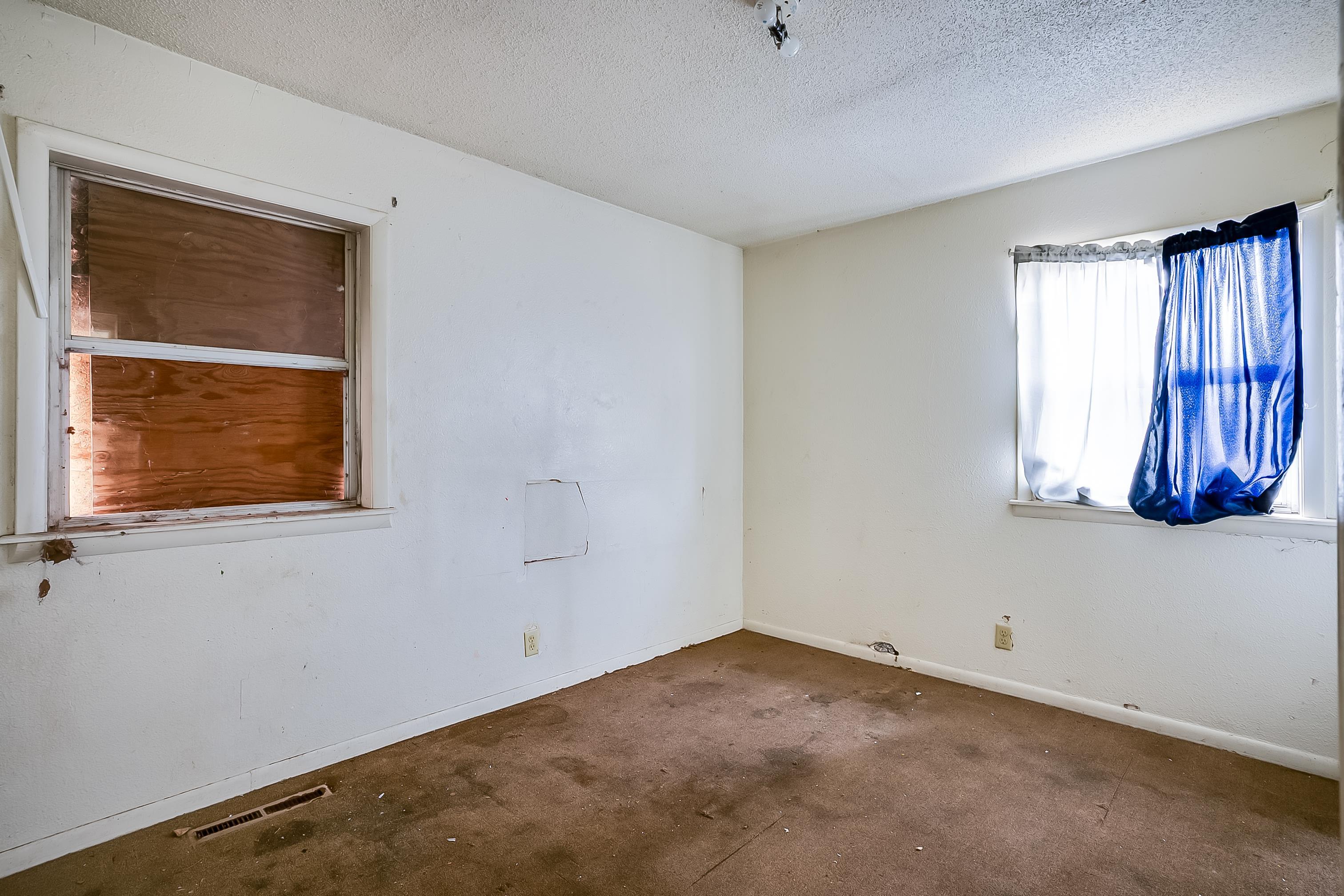 1613 E Catalina Street Wichita KS 67216