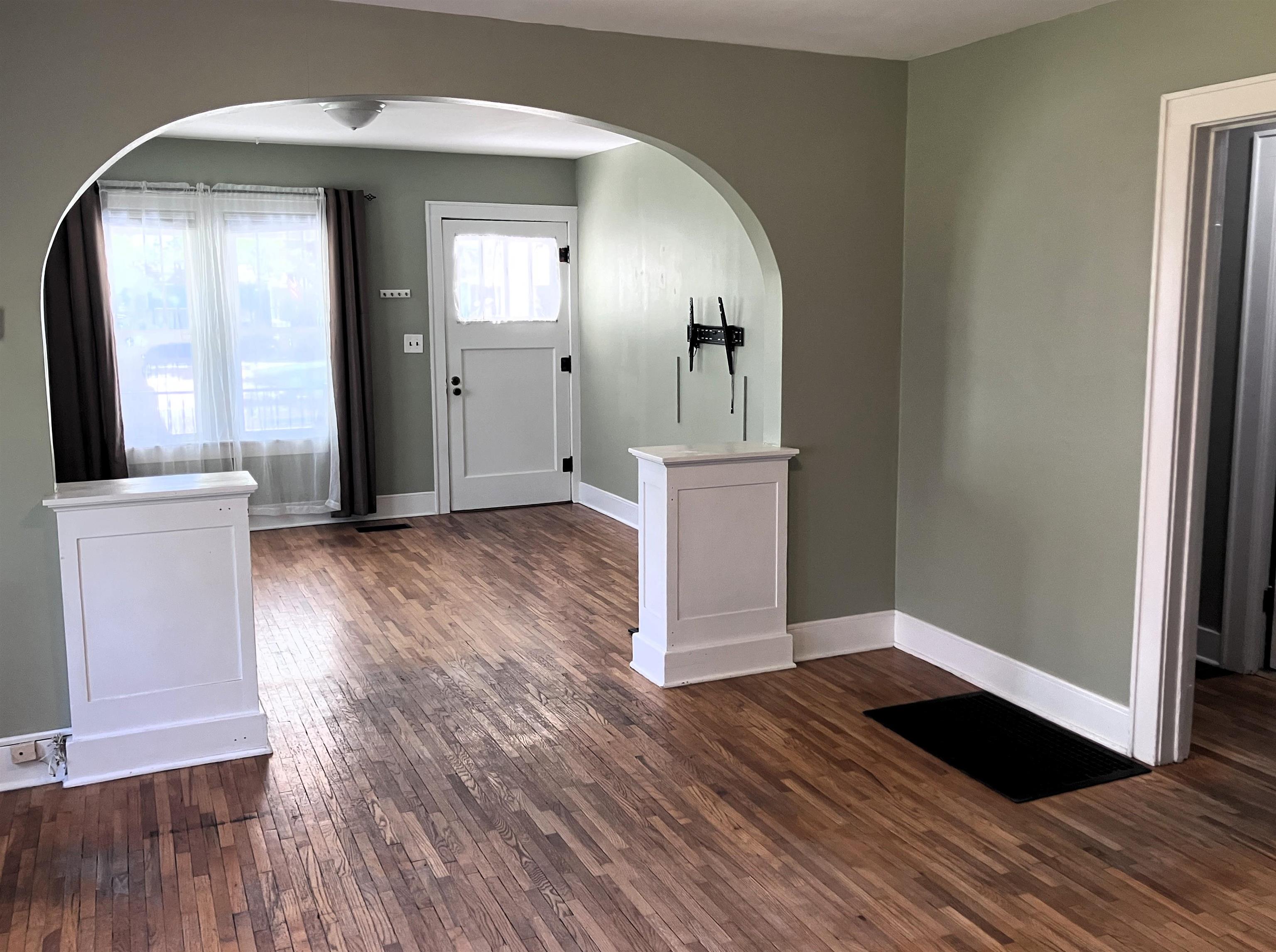 910 E 7th Street Newton KS 67114
