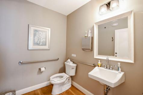 10 County Road West Falmouth MA 02540