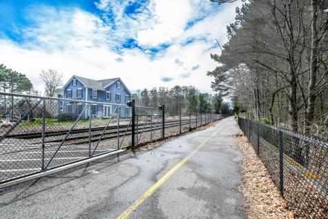 10 County Road West Falmouth MA 02540