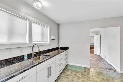 17 School Street Hyannis MA 02601