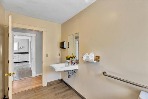 17 School Street Hyannis MA 02601