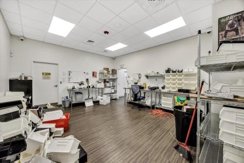 2393 U.s. 6 Wellfleet MA 02667