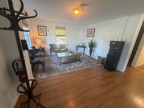2957 Falmouth Road/route 28 Road Osterville MA 02655