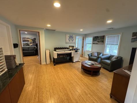 2957 Falmouth Road/route 28 Road Osterville MA 02655