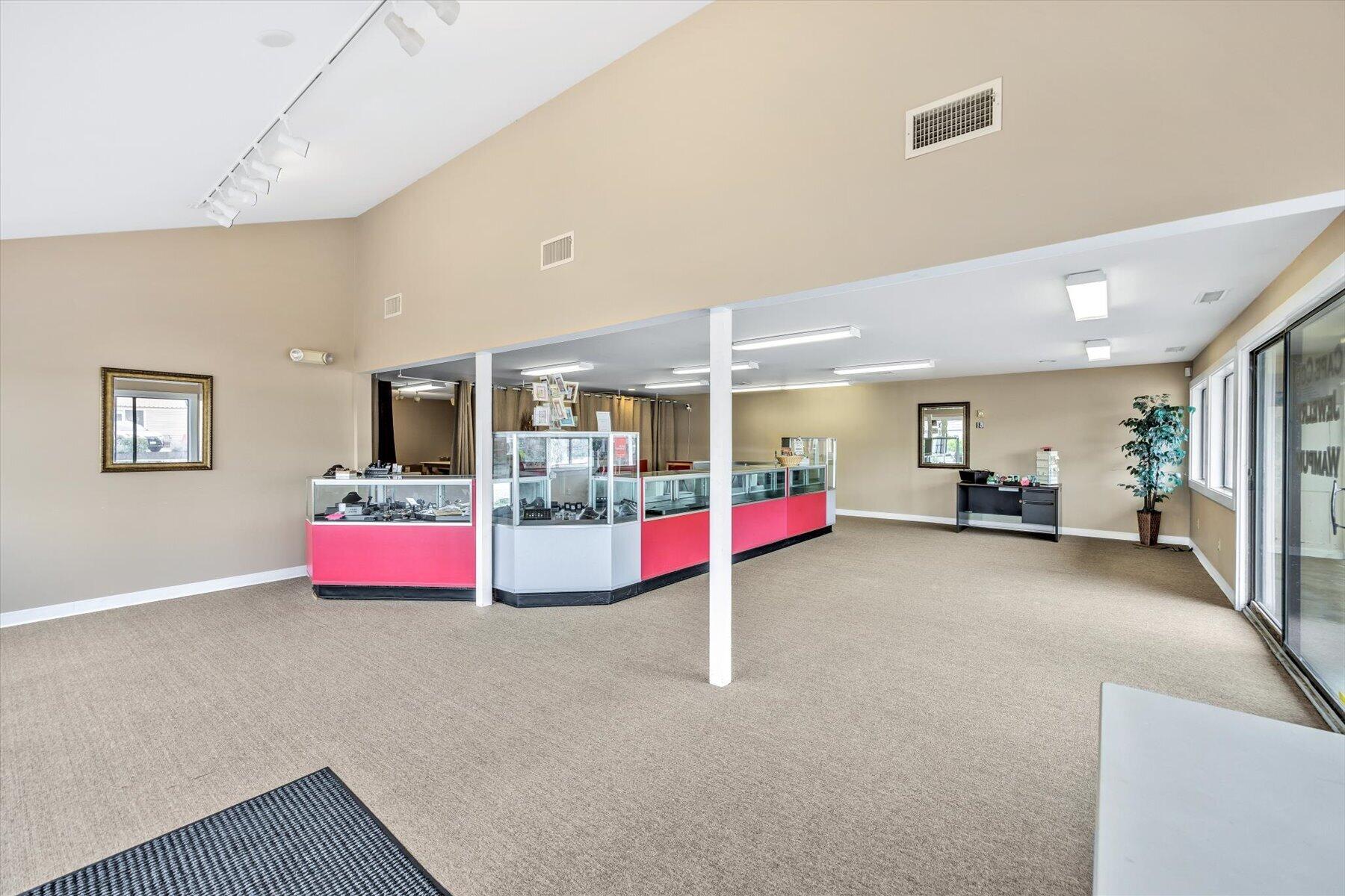 28 Main Street MA 02639