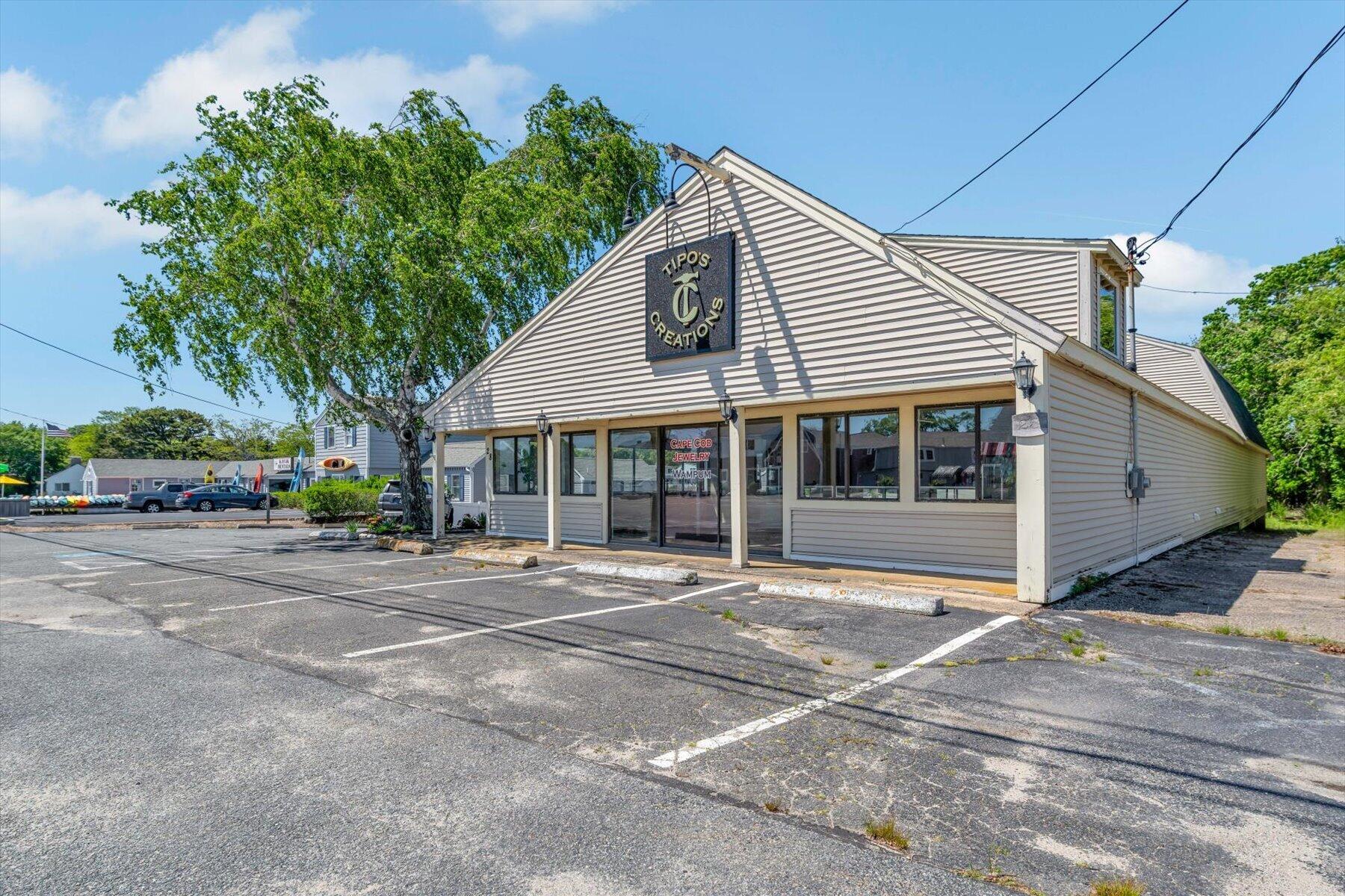28 Main Street MA 02639