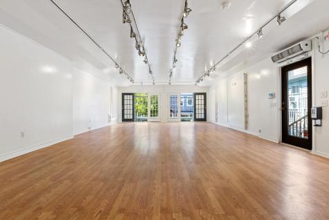 193 Commercial Street Provincetown MA 02657