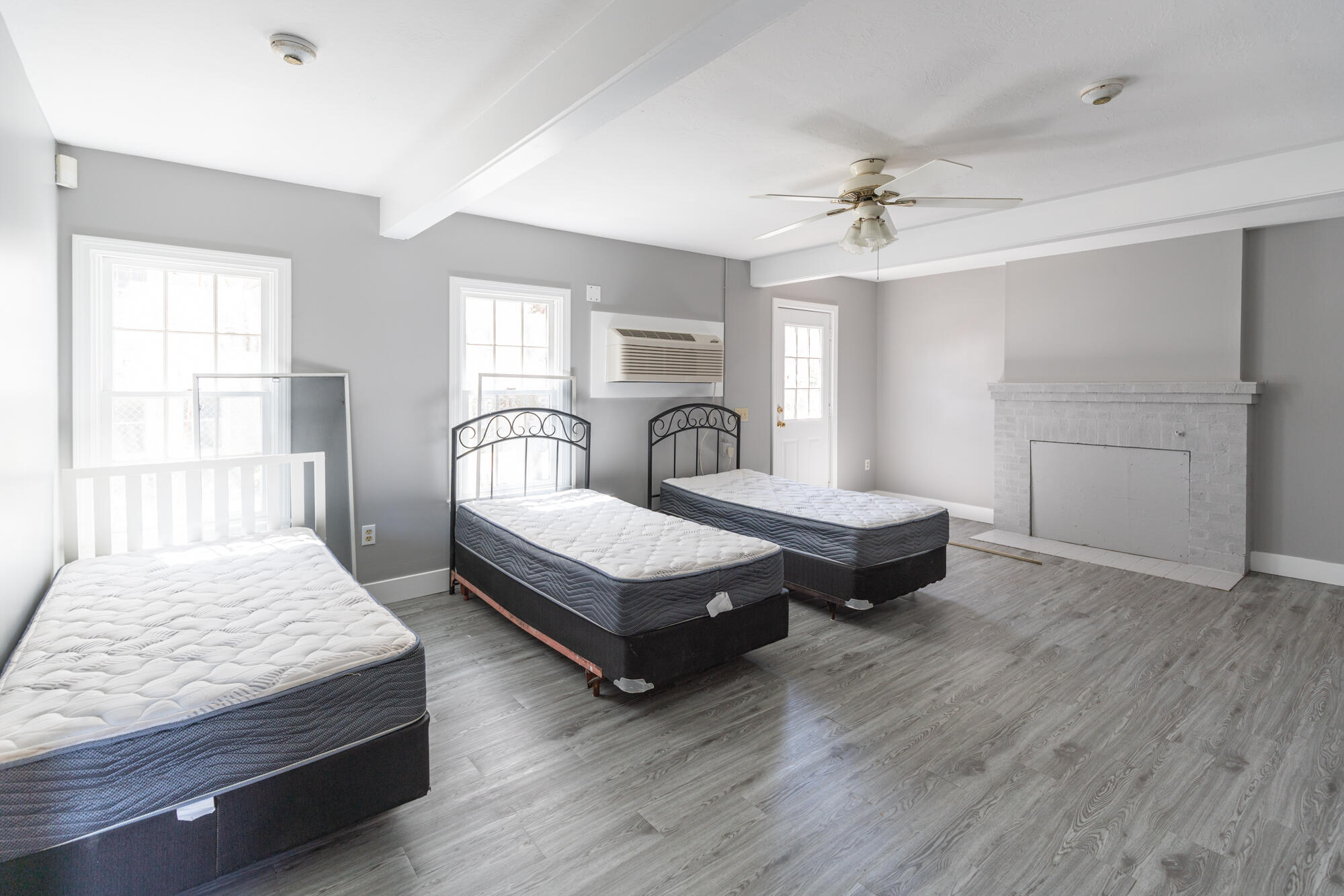 1547 Main Street Chatham MA 02633