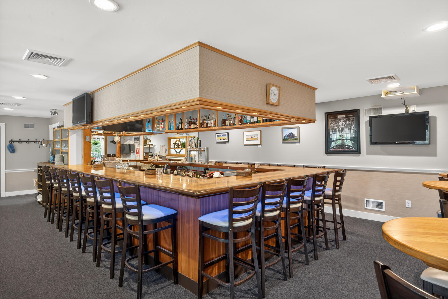 1019 Us-6 Wellfleet MA 02667