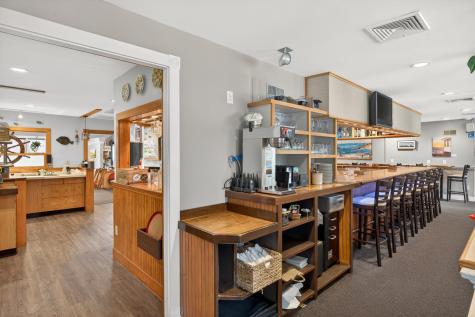 1019 Us-6 Wellfleet MA 02667