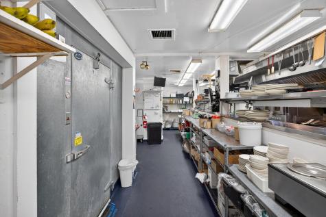 1019 Us-6 Wellfleet MA 02667