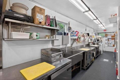 1019 Us-6 Wellfleet MA 02667