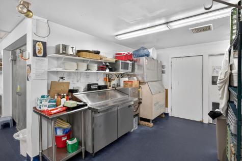 1019 Us-6 Wellfleet MA 02667